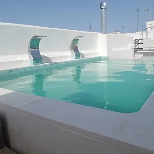 https://lindo-apartamento-en-el-centro-historico-de-cadiz.hotelsincadiz.net